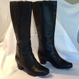 Clarks Artisan black leather knee high boots EUC